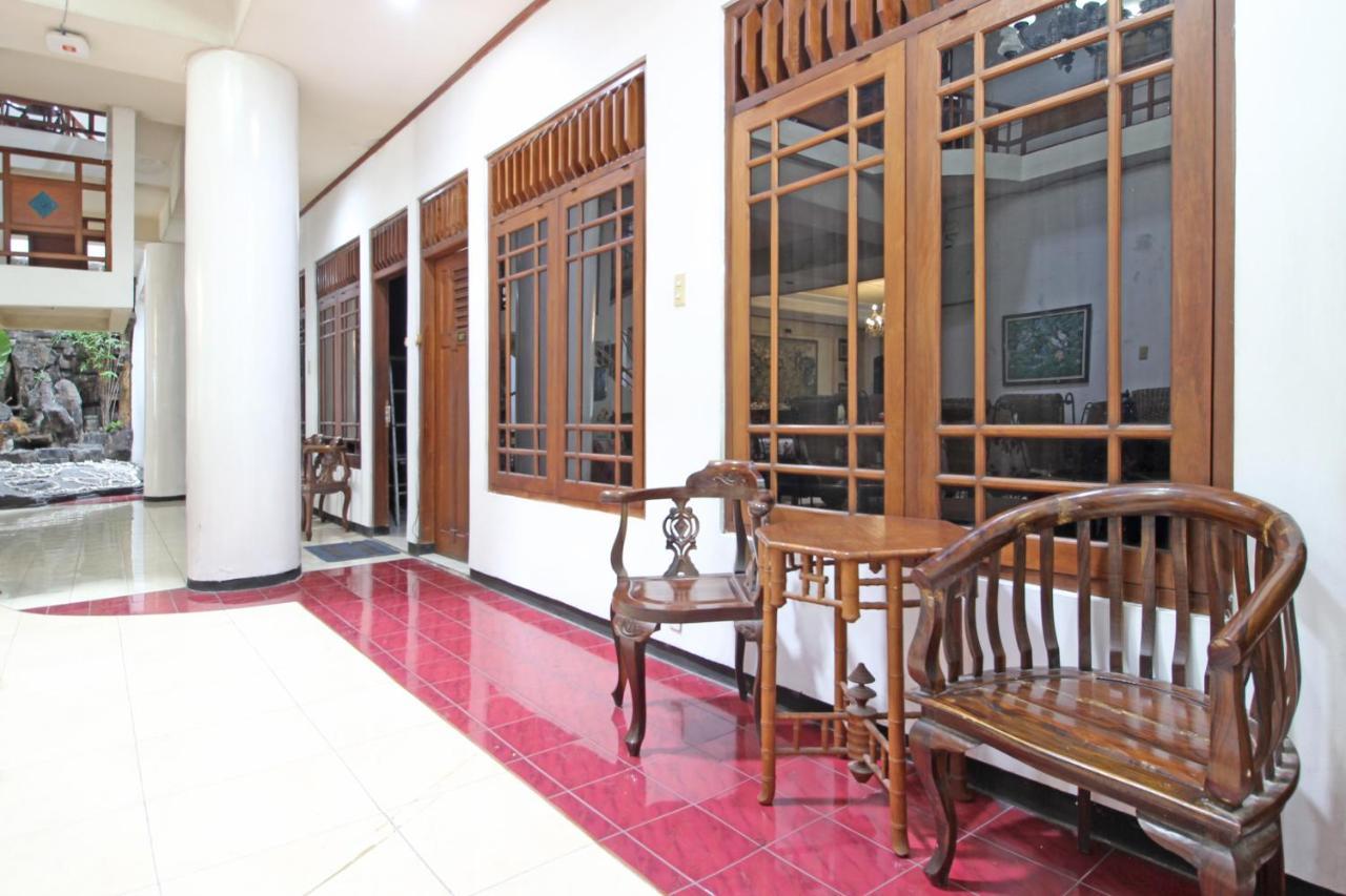 Reddoorz Near Malioboro Tugu Station Jogja Yogyakarta Exterior foto