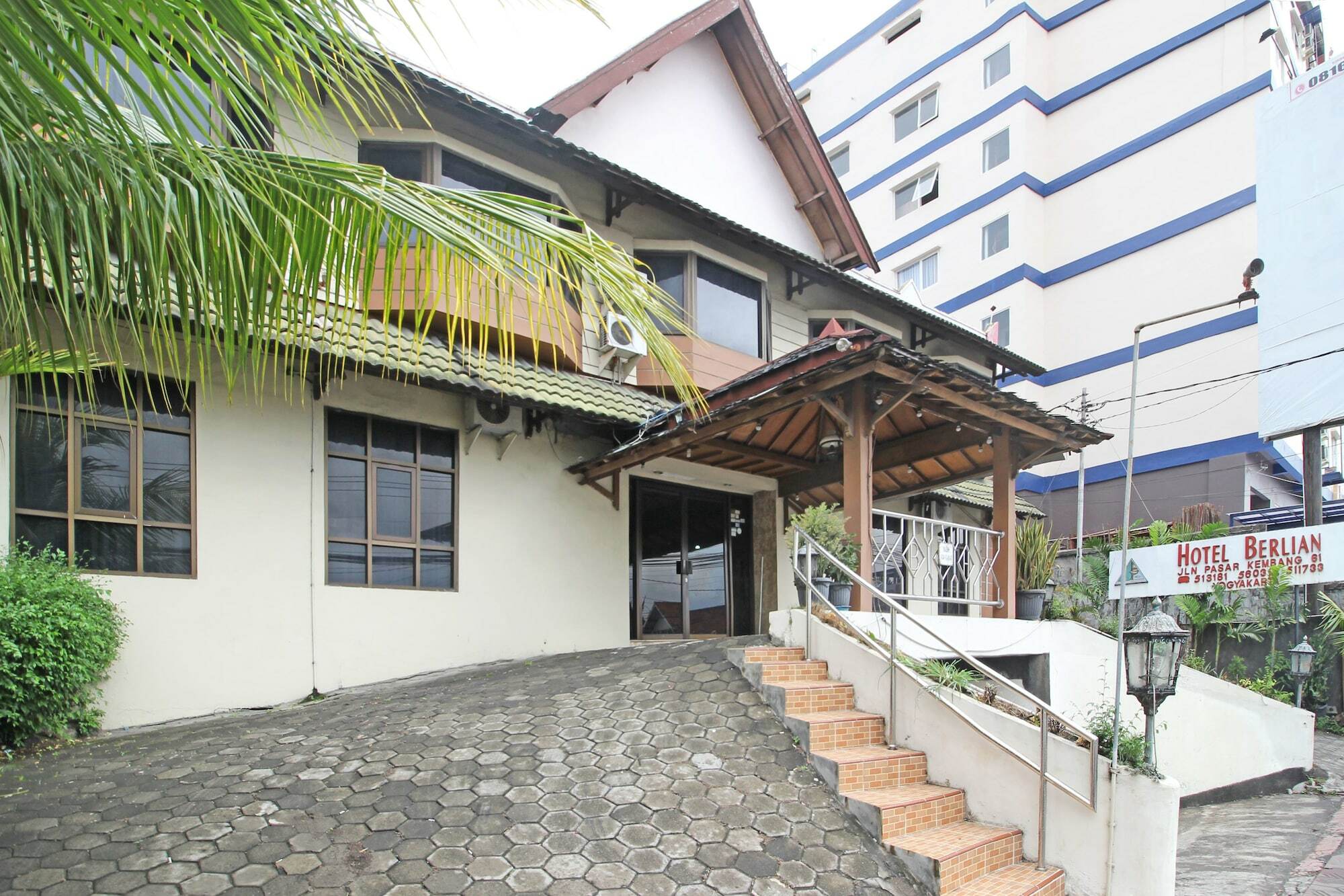 Reddoorz Near Malioboro Tugu Station Jogja Yogyakarta Exterior foto
